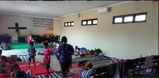 Keindahan Toleransi Umat Beragama saat Banjir di Kudus.