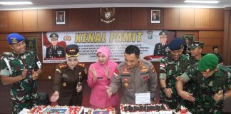 Kapolresta Barelang Terima Surprice Ulang Tahun dari Forkopimda Kota Batam