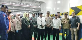 Ratusan Warga Serasan Korban Lonsor Mengungsi di Sambas, 2 Orang dilarikan RSUD Pemangkat