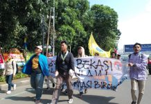 HUT Kota Bekasi Ke 26, Mahasisma Unjuk Rasa di Depan PEMKOT Bekasi