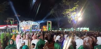 Saka Wira Kartika Kodim 1202/Skw Hadiri Tarhib Ramadhan Gebyar Sholawat Dan Pawai Obor