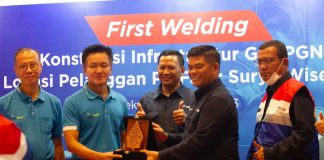 FajarPaper wujudkan Industri Ramah Lingkungan Terima First Welding Infrastruktur Pipa Gas Bumi dari PGN