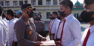 Pemberian Penghargaan dari Kapolres Tanah Karo usai mengungkap Kasus Pembunuhan