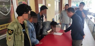 Empat Oknum Mahasiswa Pembakar Foto Presiden Berakhir Meminta Maaf.
