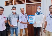 Penyerahan Surat Keterangan Tanda Terdaftar Organisasi Ikatan Wartawan Online Indonesia, Kepada DPD IWO Indonesia Kubu Raya.
