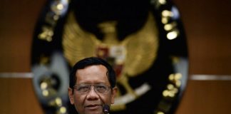 Warga kira Pemerintah hanya Urus Hal jika Viral. MAhmud : Jika Viral, berarti Kasus Penting menko-polhukam-mahfud_201230094009-747
