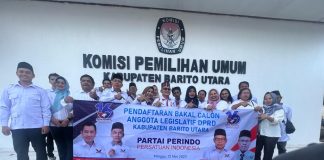 Ketua DPD Persatuan Indonesia Partai Perindo Barito Utara Serahkan dokumen Bacaleg ke KPU