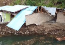 Longsor di Pinggir Danau Toba. 2 Rumah Rusak, 1 Unit Mobil ikut Hanyut
