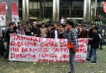 Himpunan Pemuda 21 Nusantara Sulawesi Tenggara Demo di Depan Gedung KPK