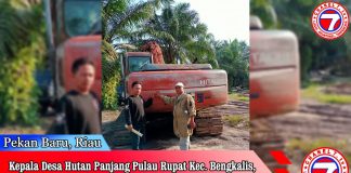Kades Hutan Panjang Pulau Rupat, Bpk Amran Sandera Alat berat selama 10 tahun
