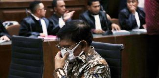 Keterangan Johnny Plate tak pernah Lempar Tanggung jawab Ke Joko Widodo