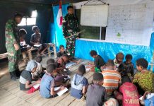 Keren Pos Pintu Jawa Satgas Mobile Raider 300 Jadi Tempat Belajar Anak-anak Papua