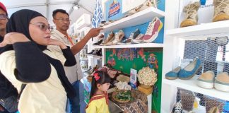 Menteri BUMN Apresiasi Pesta Rakyat Simpedes BRI Berdayakan UMKM Fashion untuk Go Global, Rajutan Difabel dan Buruh Tani