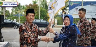 Drs. Muhlis, PJ Bupati Barito Utara hadiri Pelepasan Kafilah ke FSQ X