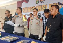 Polres Metro Bekasi Ungkap Kasus Kaka Bunuh Adik Kandung