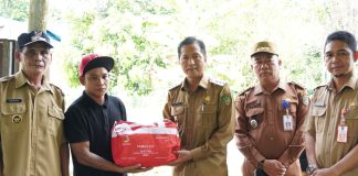 PJ Bupati Barito Utara datangi dan Beri Bantuan pada Warga Korban Kebakaran