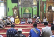 Melalui Sholat Jumat Berjamaah, Kapolres Jalin Silaturahmi Bersama Warga Tanjung Pura