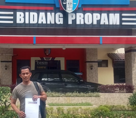 Sidang kode etik Bidpropam Polda Sumatera Utara diduga ada kejanggalan.